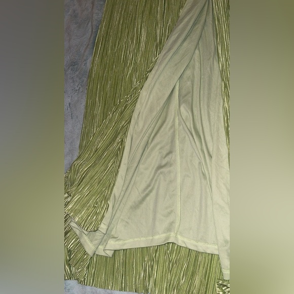 Lulus Melitta Lime Green Plisse Sash Maxi Dress NWT Medium - Picture 9 of 11